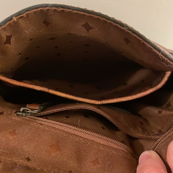 Fossil Crossbody Leather Purse - Picture 8 of 8